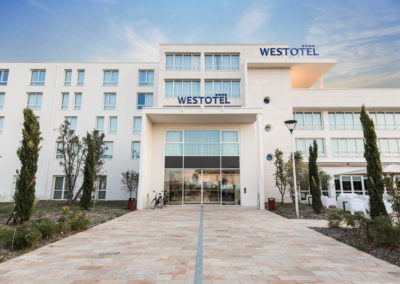 westotel-tours-facade